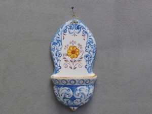 Holy Water Stoup with Flower, Faenza Majolica