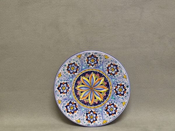 Piatto ø 20 cm Palmetta con fiore geometrico, ceramiche artistiche di Faenza